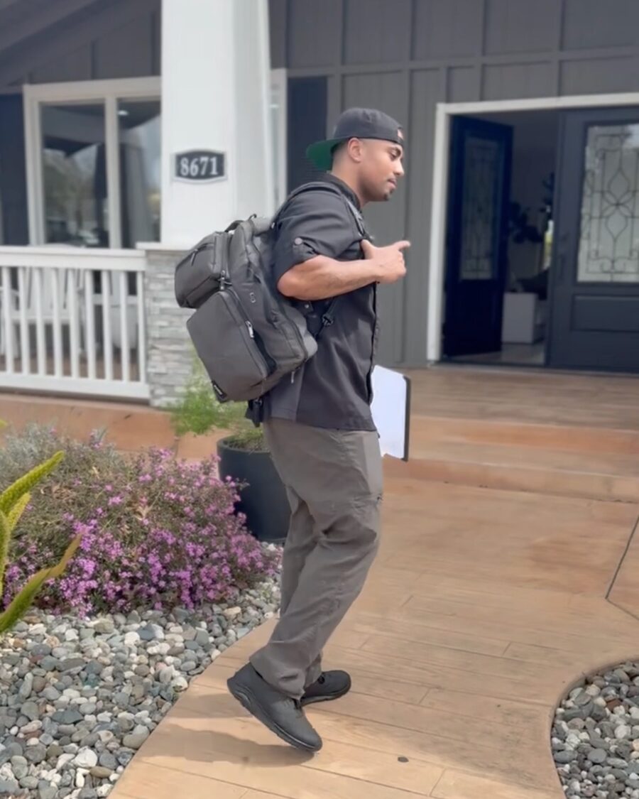 Private chef arriving for an event